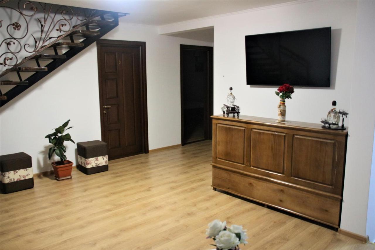 דירות Baltatesti Casa Sofia מראה חיצוני תמונה