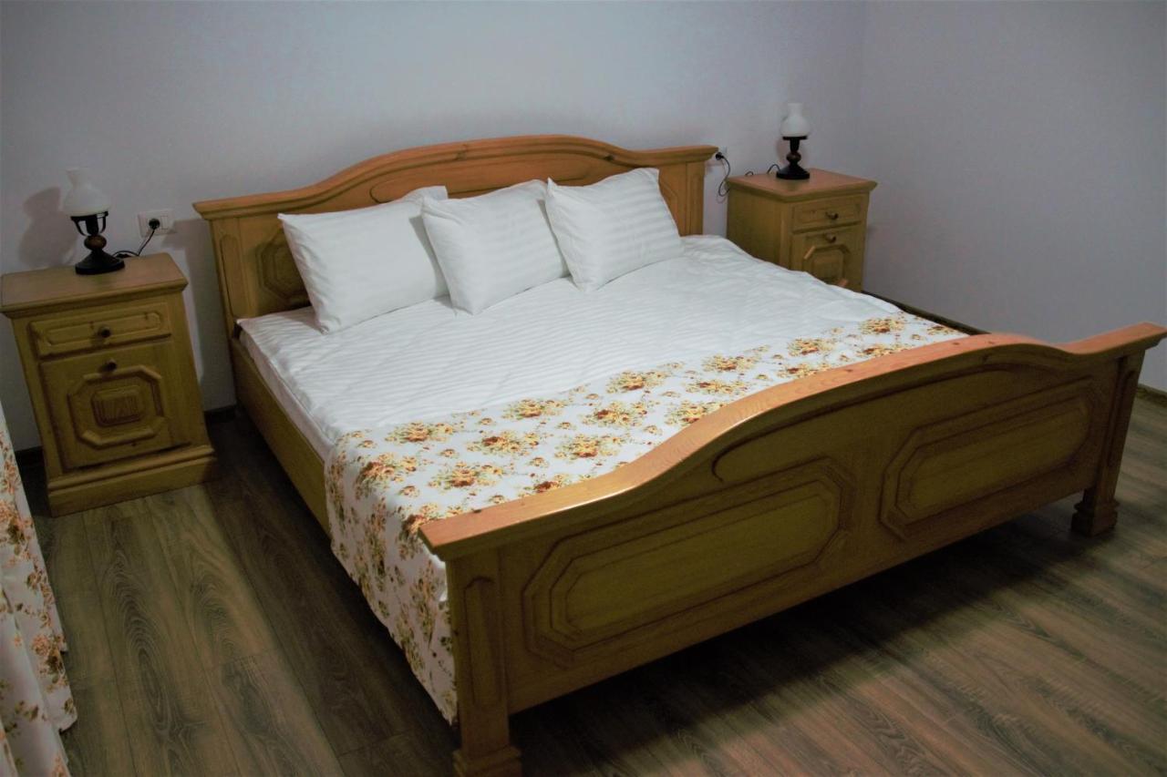 דירות Baltatesti Casa Sofia מראה חיצוני תמונה