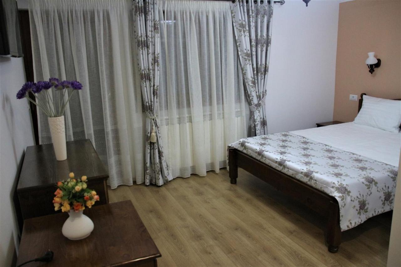 דירות Baltatesti Casa Sofia מראה חיצוני תמונה